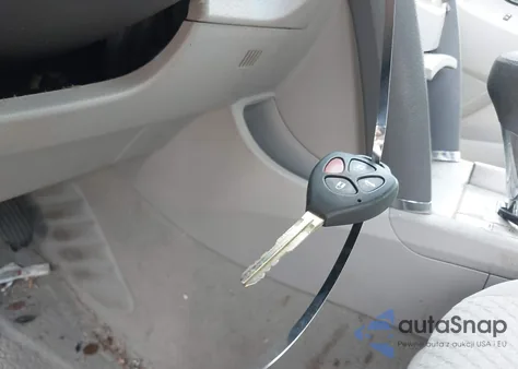 2007 Toyota Camry Le z USA, uszkodzony, nr VIN 4T1BE46K27U607705